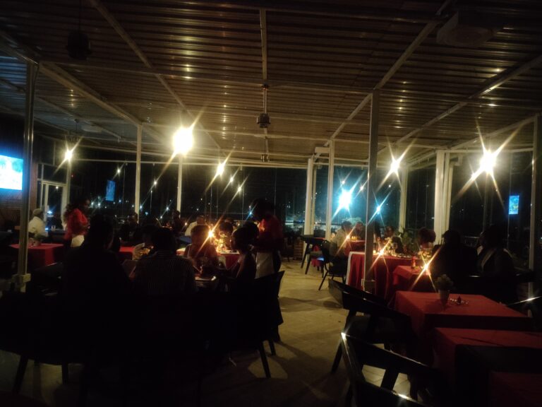 rooftop-valentines-dinner3
